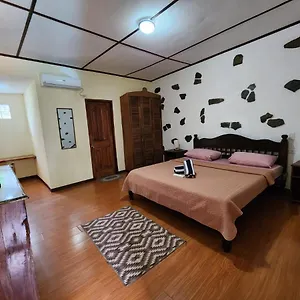 Hotel Tiptop Hotel, Resto And Delishop
